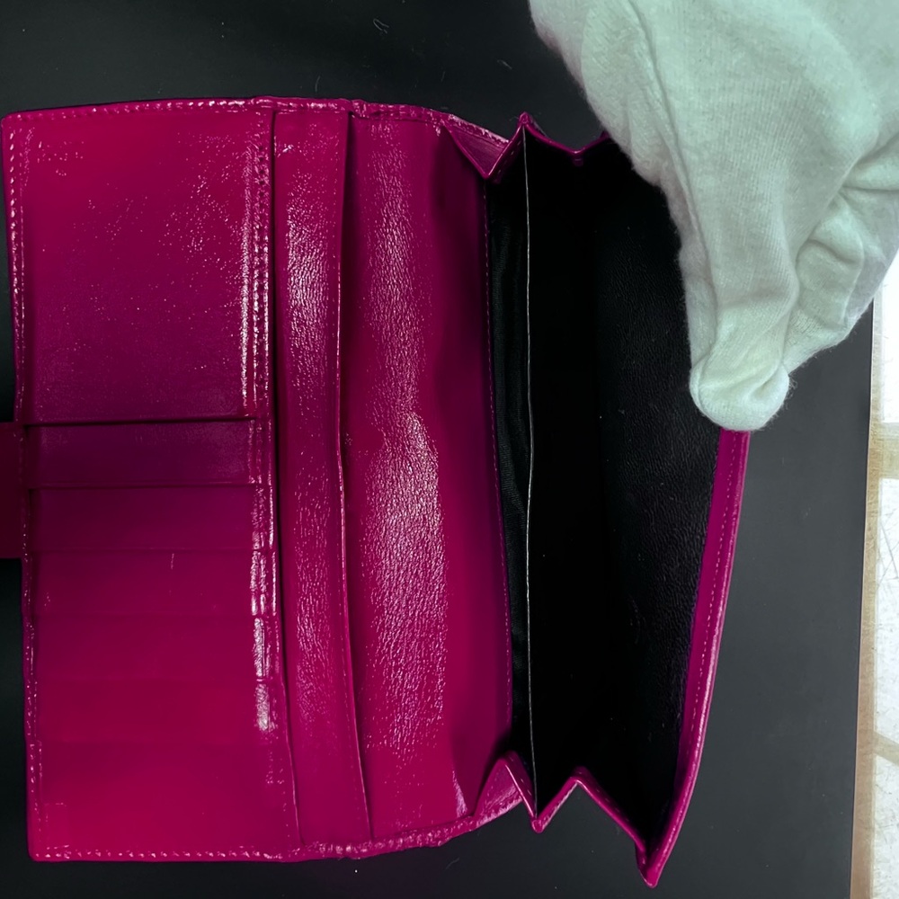 Gucci Beige and Magenta  Women's Wallet - Picture 10 of 13